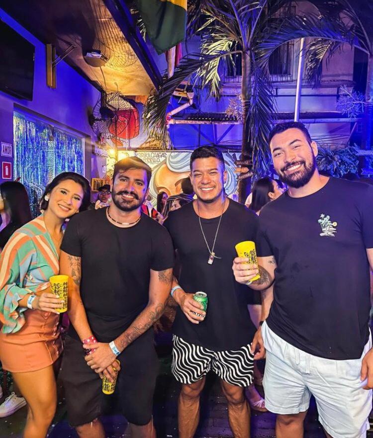 בלם Ovibe Party Hostel מראה חיצוני תמונה