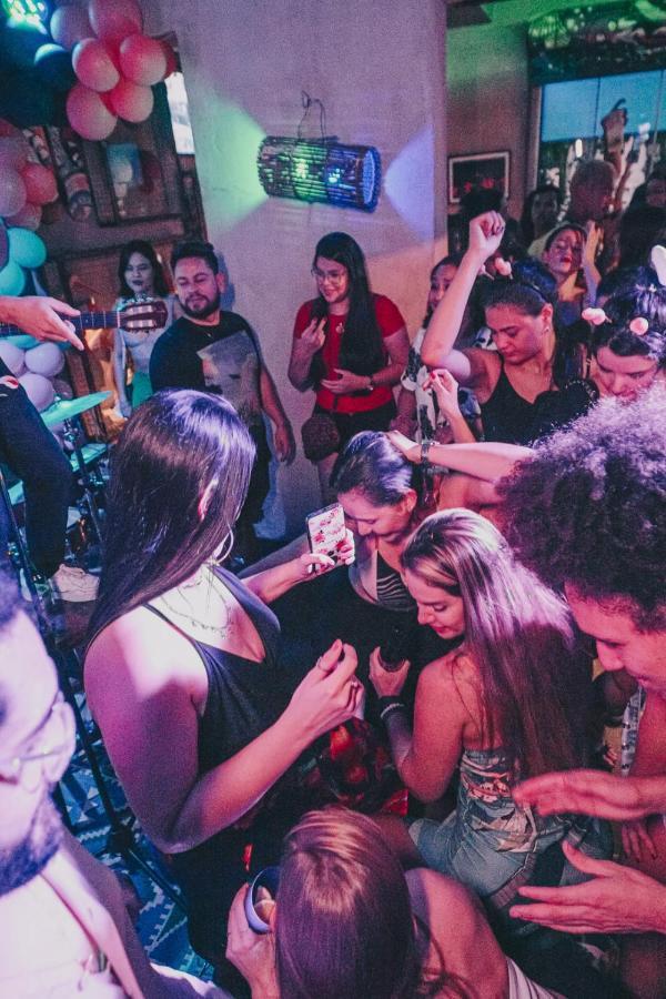 בלם Ovibe Party Hostel מראה חיצוני תמונה
