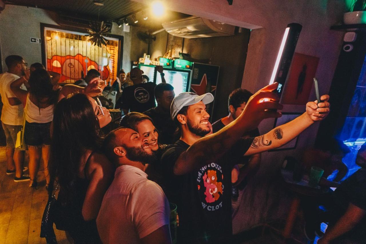בלם Ovibe Party Hostel מראה חיצוני תמונה